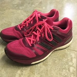 Adidas women’s supernova sequence 7